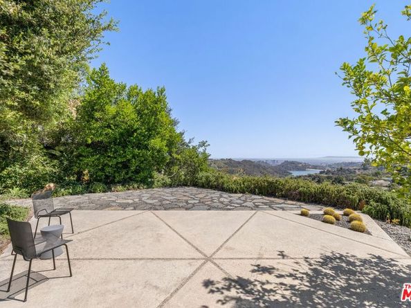 15216 Antelo Place, Los Angeles CA 90077