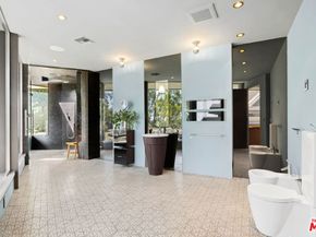 15216 Antelo Place, Los Angeles CA 90077