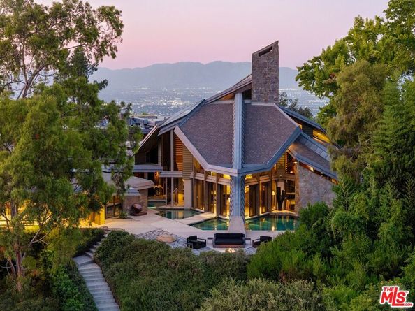 15216 Antelo Place, Los Angeles CA 90077