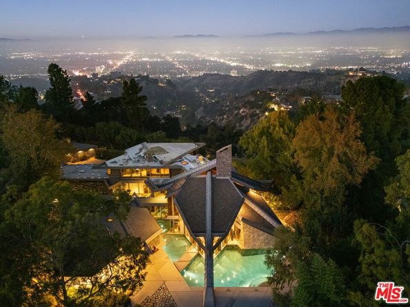 15216 Antelo Place, Los Angeles CA 90077