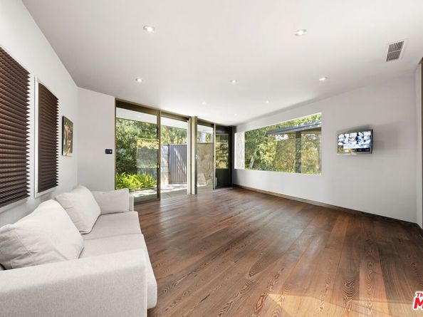 15216 Antelo Place, Los Angeles CA 90077