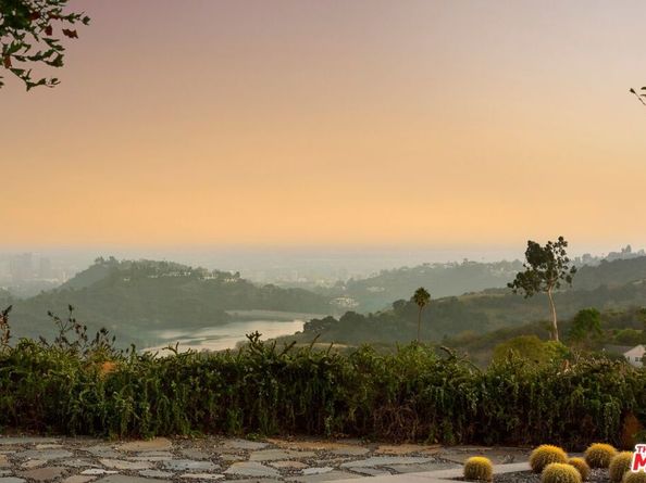 15216 Antelo Place, Los Angeles CA 90077