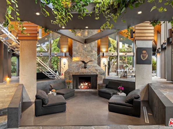 15216 Antelo Place, Los Angeles CA 90077