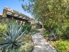 15216 Antelo Place, Los Angeles CA 90077