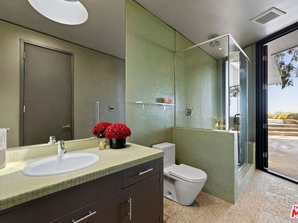 15216 Antelo Place, Los Angeles CA 90077