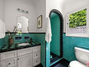 6410 Drexel Avenue, Los Angeles CA 90048