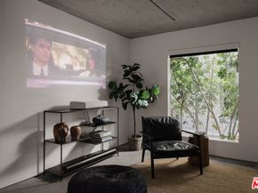 533 Grand Boulevard, Venice CA 90291