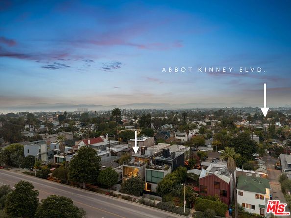 533 Grand Boulevard, Venice CA 90291