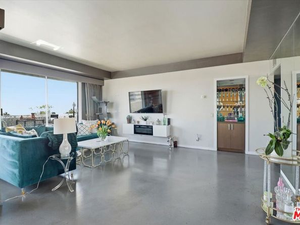 7250 Franklin Avenue 517, Los Angeles CA 90046