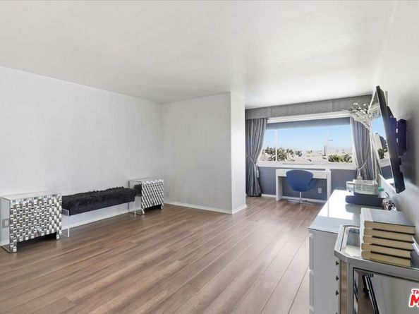 7250 Franklin Avenue 517, Los Angeles CA 90046