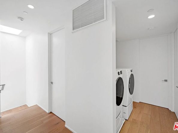 2215 5th Street B, Santa Monica CA 90405