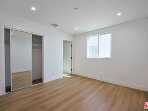 1638 Longwood Avenue, Los Angeles CA 90019