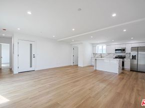 1638 Longwood Avenue, Los Angeles CA 90019