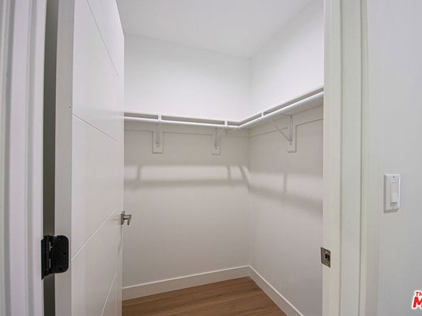 1638 Longwood Avenue, Los Angeles CA 90019