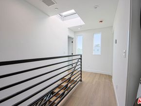 1638 Longwood Avenue, Los Angeles CA 90019