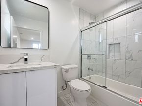 1638 Longwood Avenue, Los Angeles CA 90019