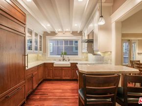 33 Breeze Avenue, Venice CA 90291