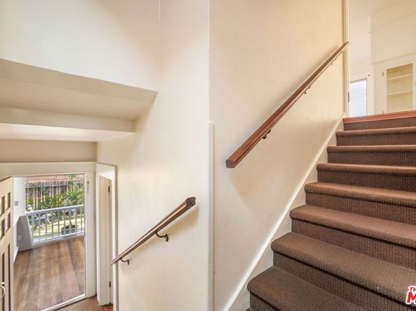 33 Breeze Avenue, Venice CA 90291