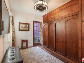 33 Breeze Avenue, Venice CA 90291