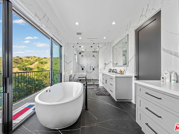 3140 Coldwater Canyon, Studio City CA 91604