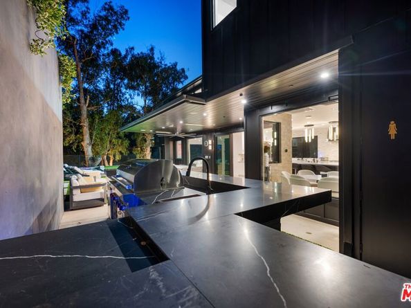 3140 Coldwater Canyon, Studio City CA 91604