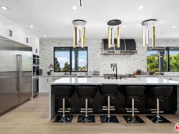 3140 Coldwater Canyon, Studio City CA 91604