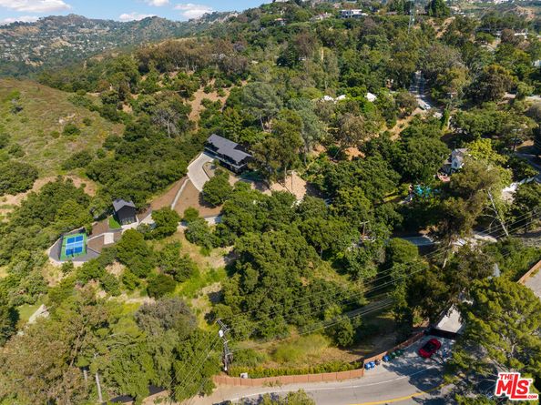 3140 Coldwater Canyon, Studio City CA 91604