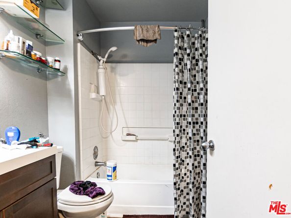 12601 Van Nuys Boulevard 218, Pacoima CA 91331