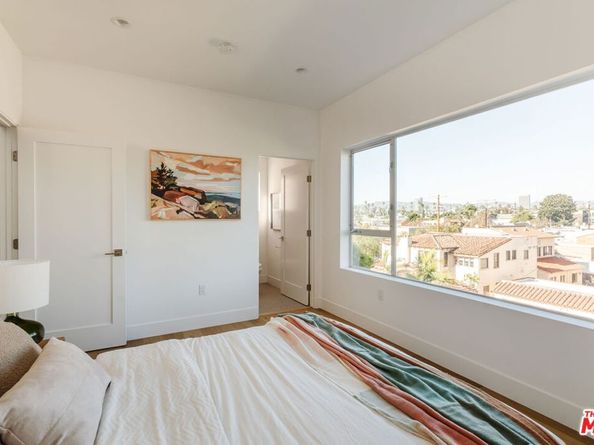 5036 W Pickford Street, Los Angeles CA 90019