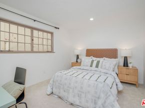 2917 N Poinsettia Avenue, Manhattan Beach CA 90266