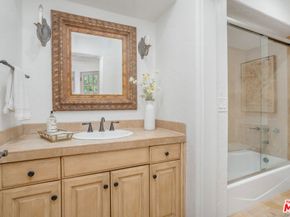 2917 N Poinsettia Avenue, Manhattan Beach CA 90266