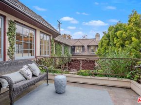 2917 N Poinsettia Avenue, Manhattan Beach CA 90266