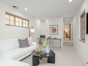 2917 N Poinsettia Avenue, Manhattan Beach CA 90266