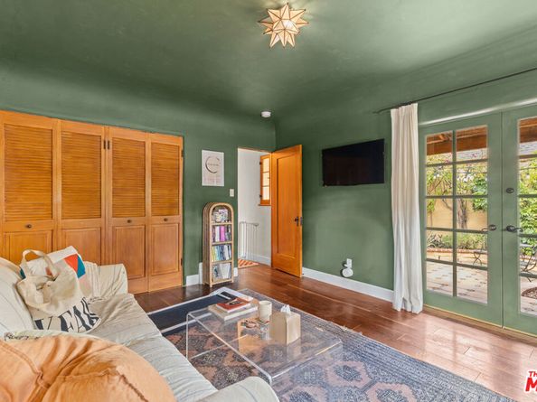 11623 Otsego Street, North Hollywood CA 91601