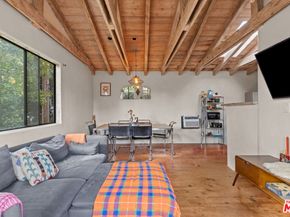 11623 Otsego Street, North Hollywood CA 91601