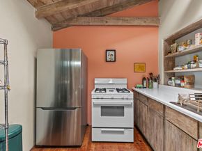 11623 Otsego Street, North Hollywood CA 91601