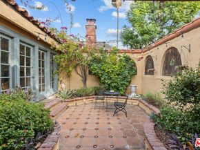 11623 Otsego Street, North Hollywood CA 91601