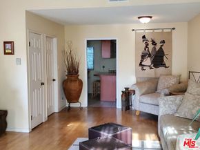 4128 W Hood Avenue B, Burbank CA 91505