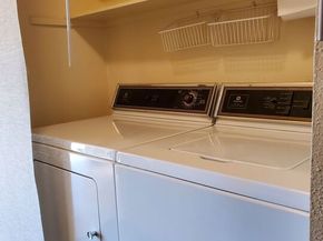 4128 W Hood Avenue B, Burbank CA 91505