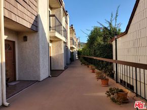 4128 W Hood Avenue B, Burbank CA 91505