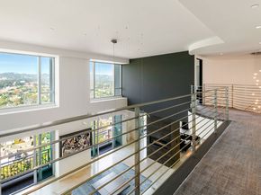 10727 Wilshire Boulevard PH2, Los Angeles CA 90024