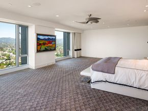 10727 Wilshire Boulevard PH2, Los Angeles CA 90024