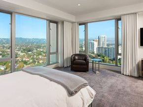 10727 Wilshire Boulevard PH2, Los Angeles CA 90024