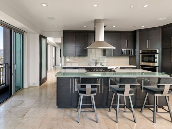 10727 Wilshire Boulevard PH2, Los Angeles CA 90024