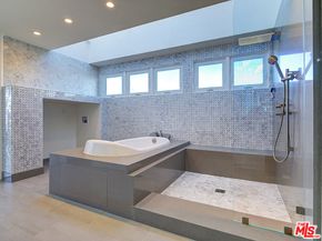 7800 Veragua Drive, Playa Del Rey CA 90293