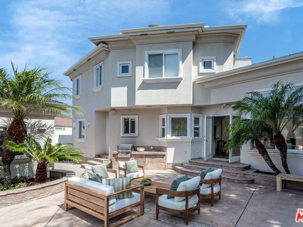 7701 Hindry Avenue, Los Angeles CA 90045