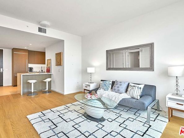 889 Francisco Street 1001, Los Angeles CA 90017