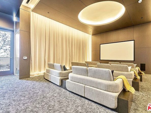 889 Francisco Street 1001, Los Angeles CA 90017