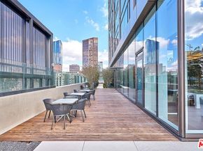 889 Francisco Street 1001, Los Angeles CA 90017