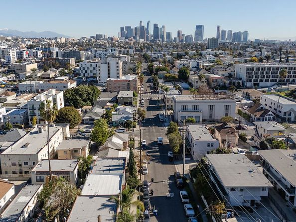 2945 W 11th Street, Los Angeles CA 90006